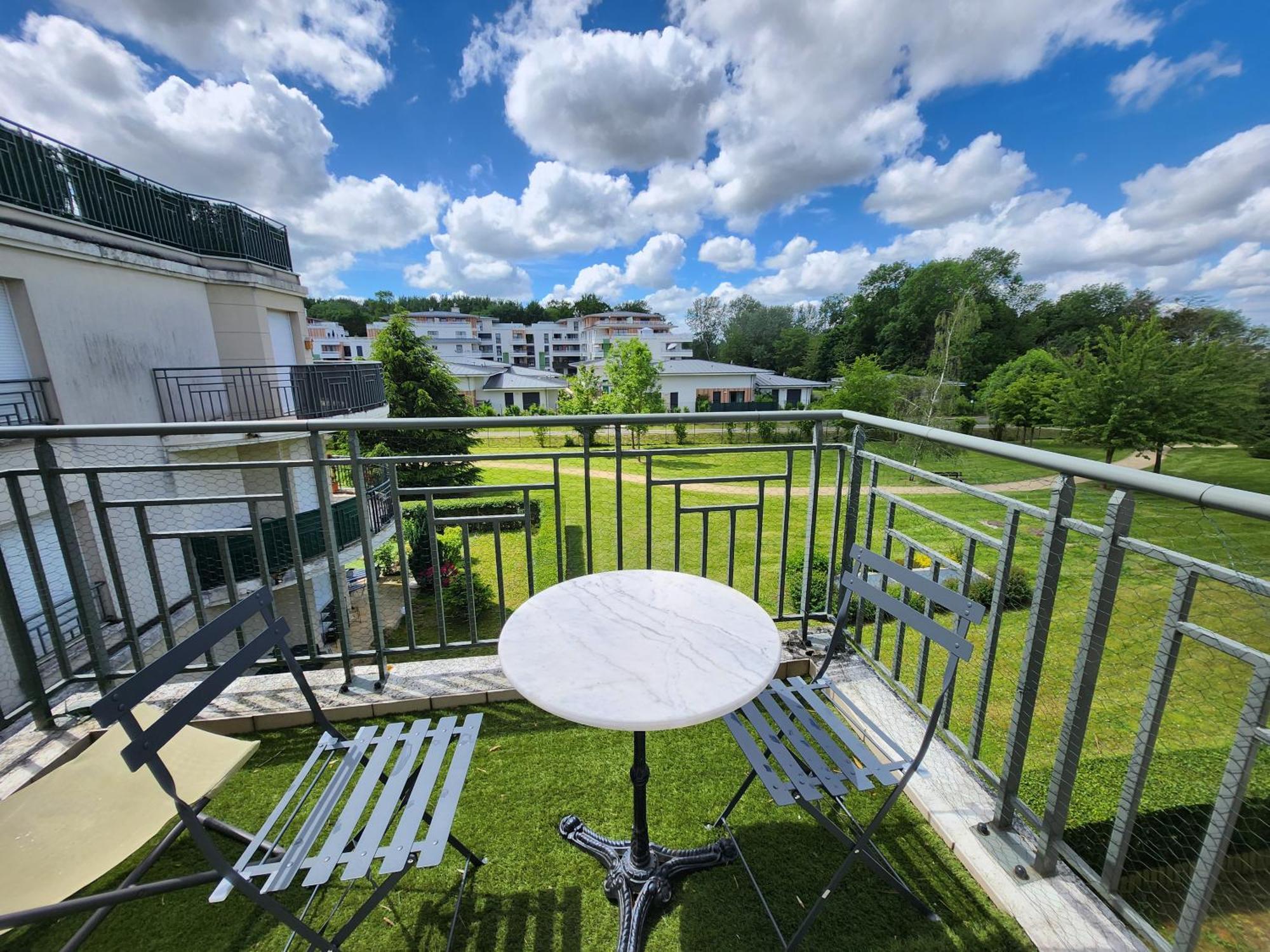 Appartement, Balcon, Parking, 5' Disneyland Montévrain Buitenkant foto